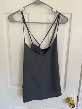 Hollister Tank